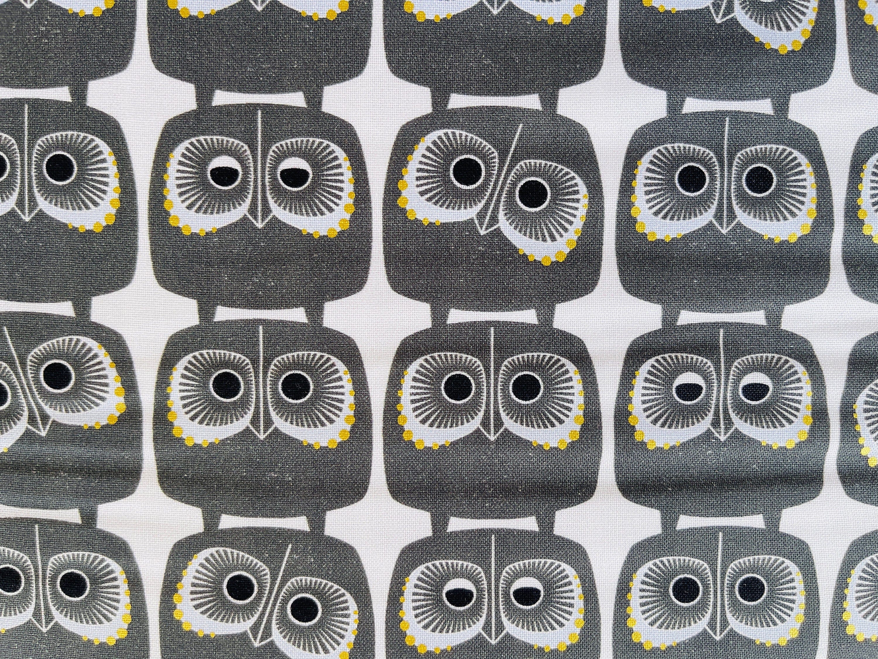 Sweet Floral Scent-Nosey Owl-Smoke Metallic Fabric-Loes Van Oosten-Cotton+Steel-LV801-SM4M